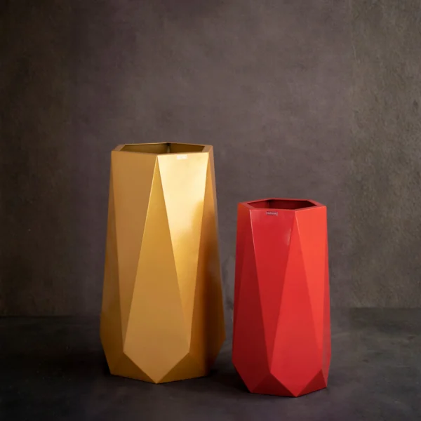 Pylon Tall commanding metal floor planter — Elgiem